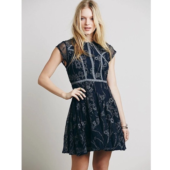 Free People Laurel Lace Mini Dress Blue Floral Sheer Overlay Size 10 - Picture 4 of 4